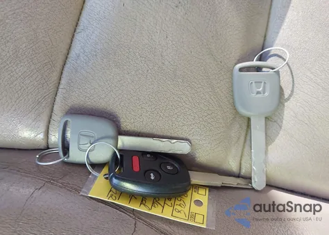 2007 Honda Accord 3.0 Ex z USA, uszkodzony, nr VIN 1HGCM66507A079022